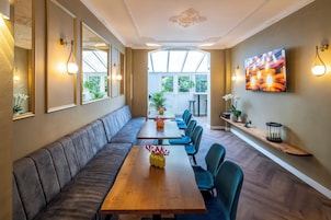 Sala de estar en el lobby