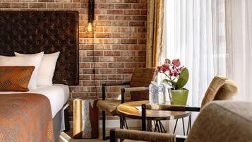 Comfort driepersoonskamer | Woonruimte | Ledtelevisie