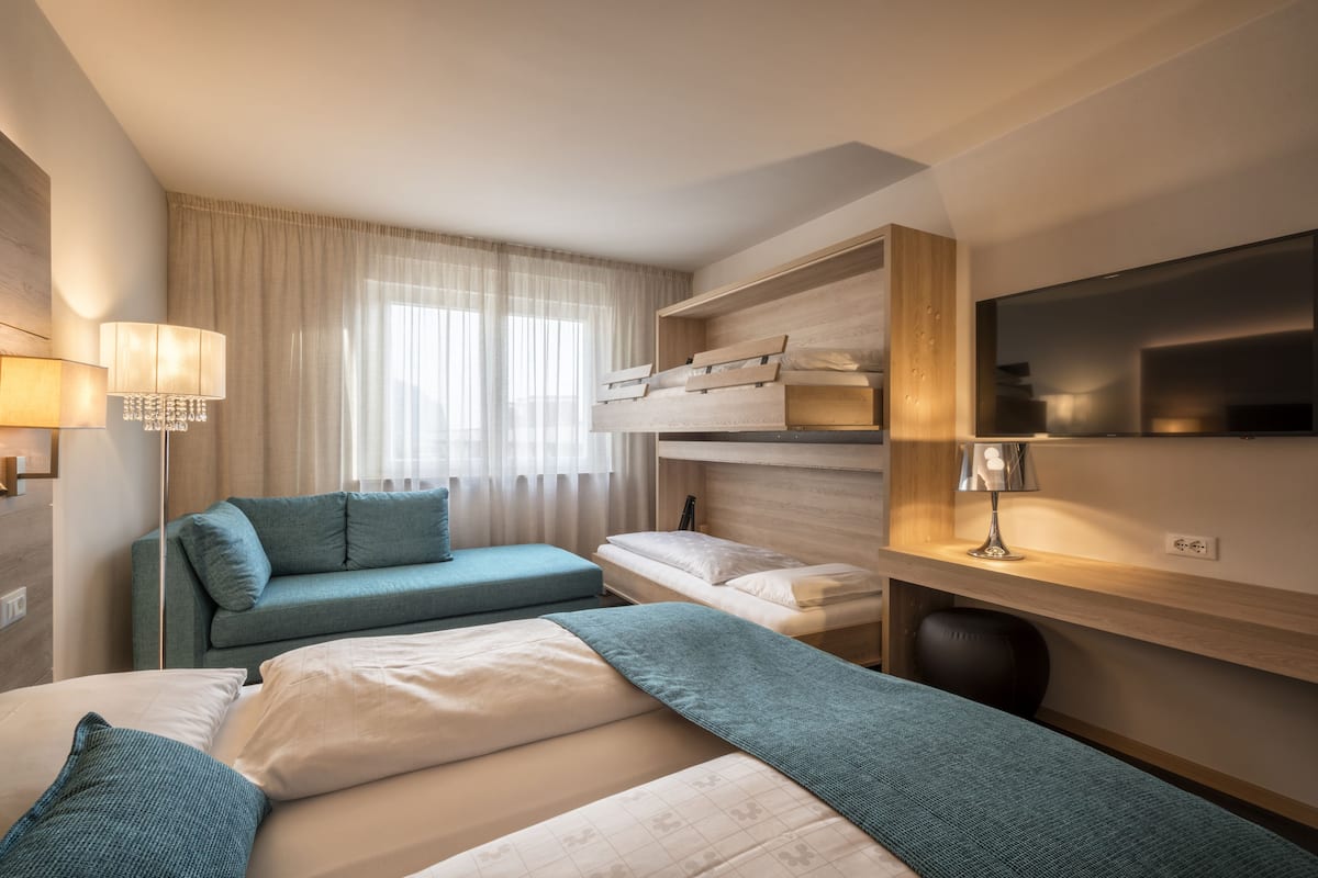 Standard Large Room, separate building (no balcony) | 1 slaapkamer, hypoallergeen beddengoed, donzen dekbedden