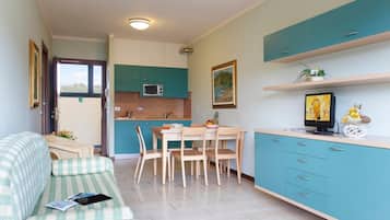 Appartamento Classic | Area soggiorno | TV