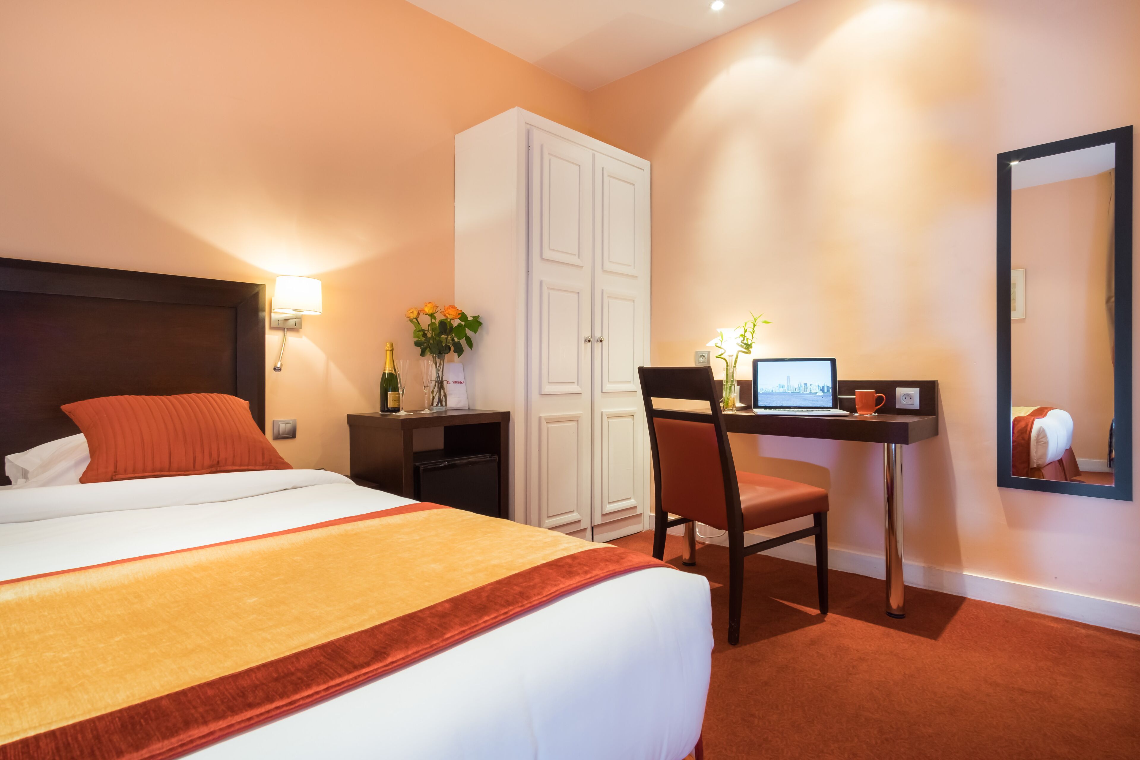 superior room | 1 bedroom, minibar, in-room safe, desk