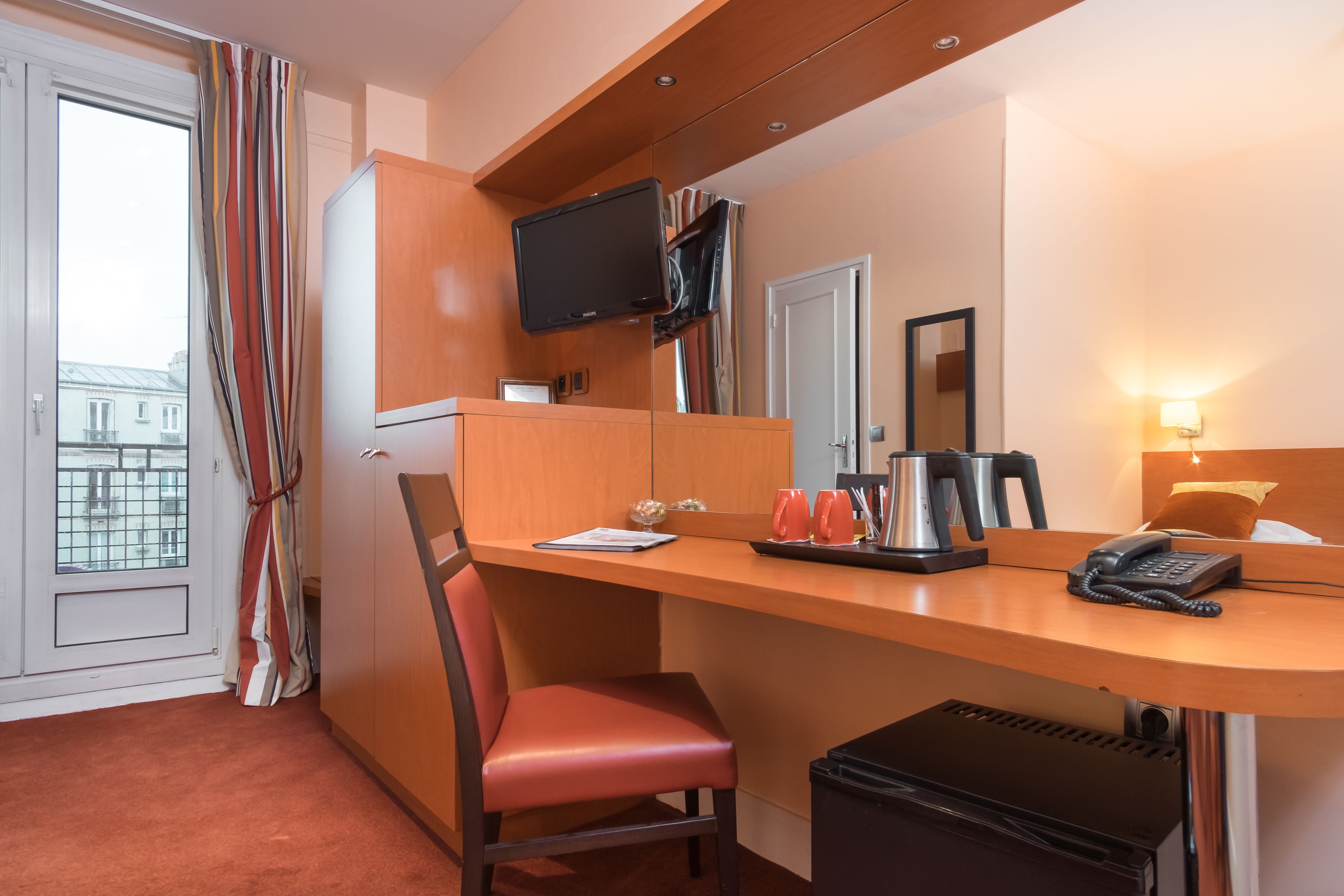 superior twin room | 1 bedroom, minibar, in-room safe, desk