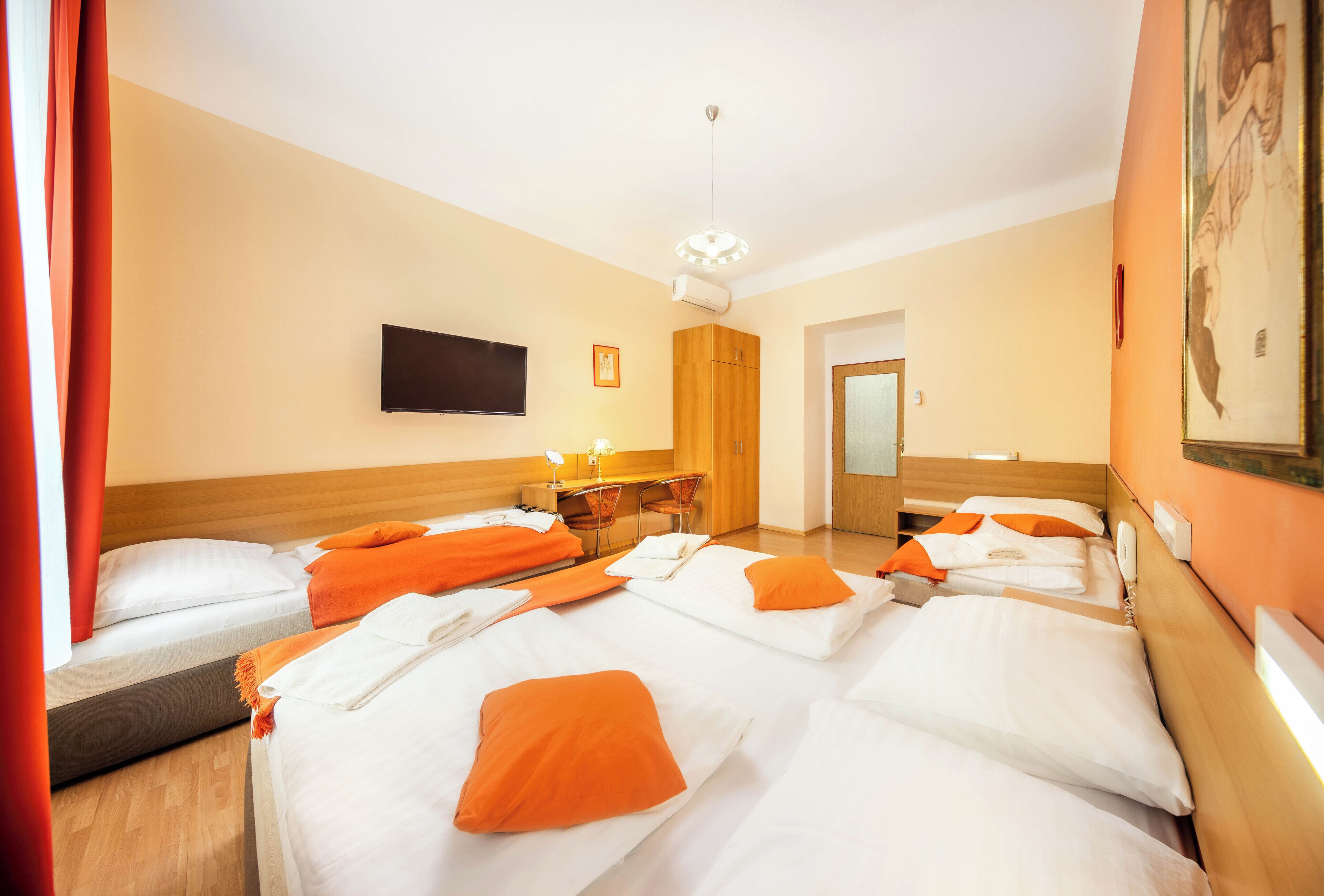 apartment (4 adults) | in-room safe, desk, iron/ironing board, free wifi