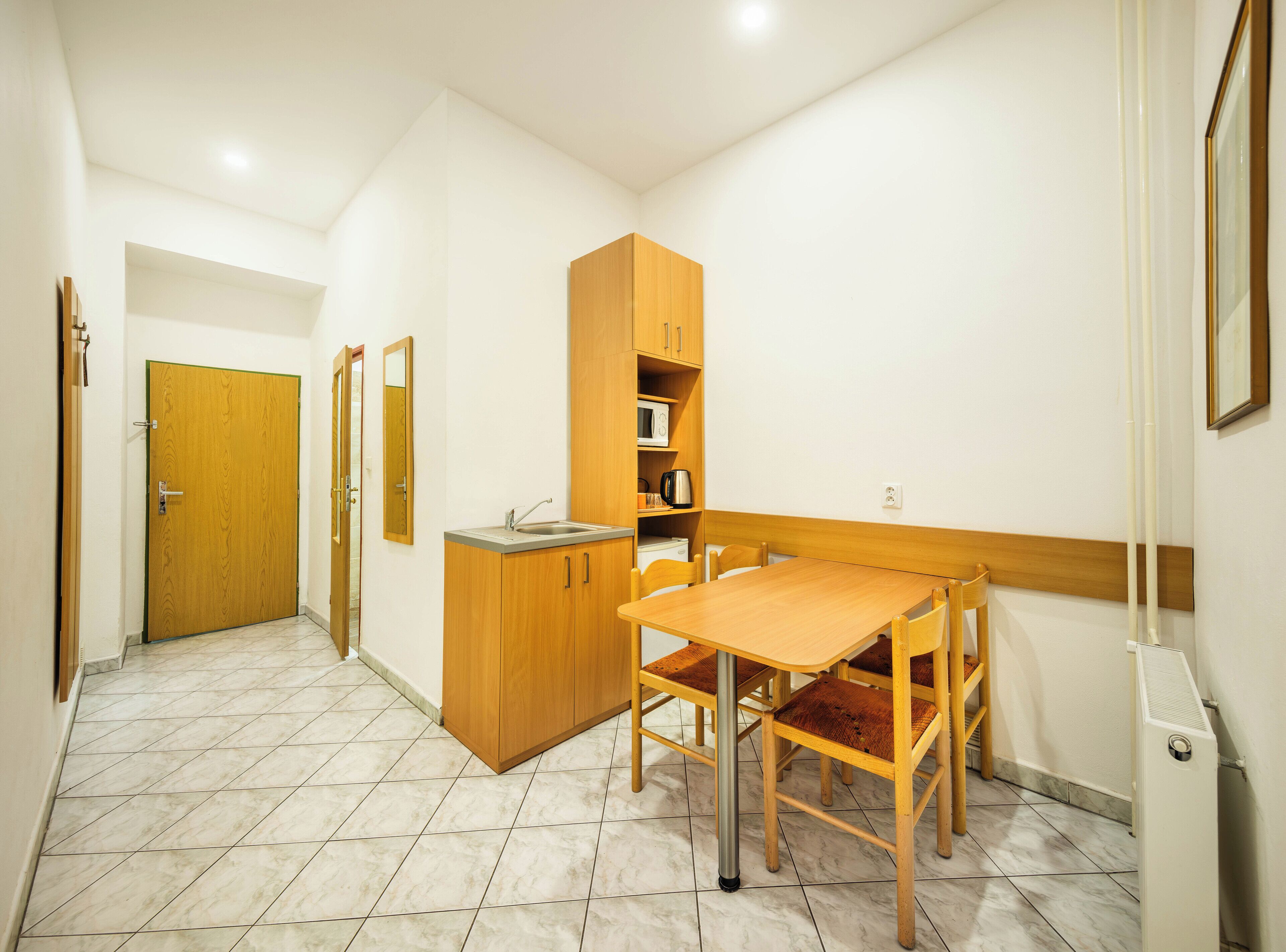 apartment (4 adults) | in-room safe, desk, iron/ironing board, free wifi