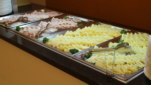 Buffet - Hotel Pivovar (Prague)