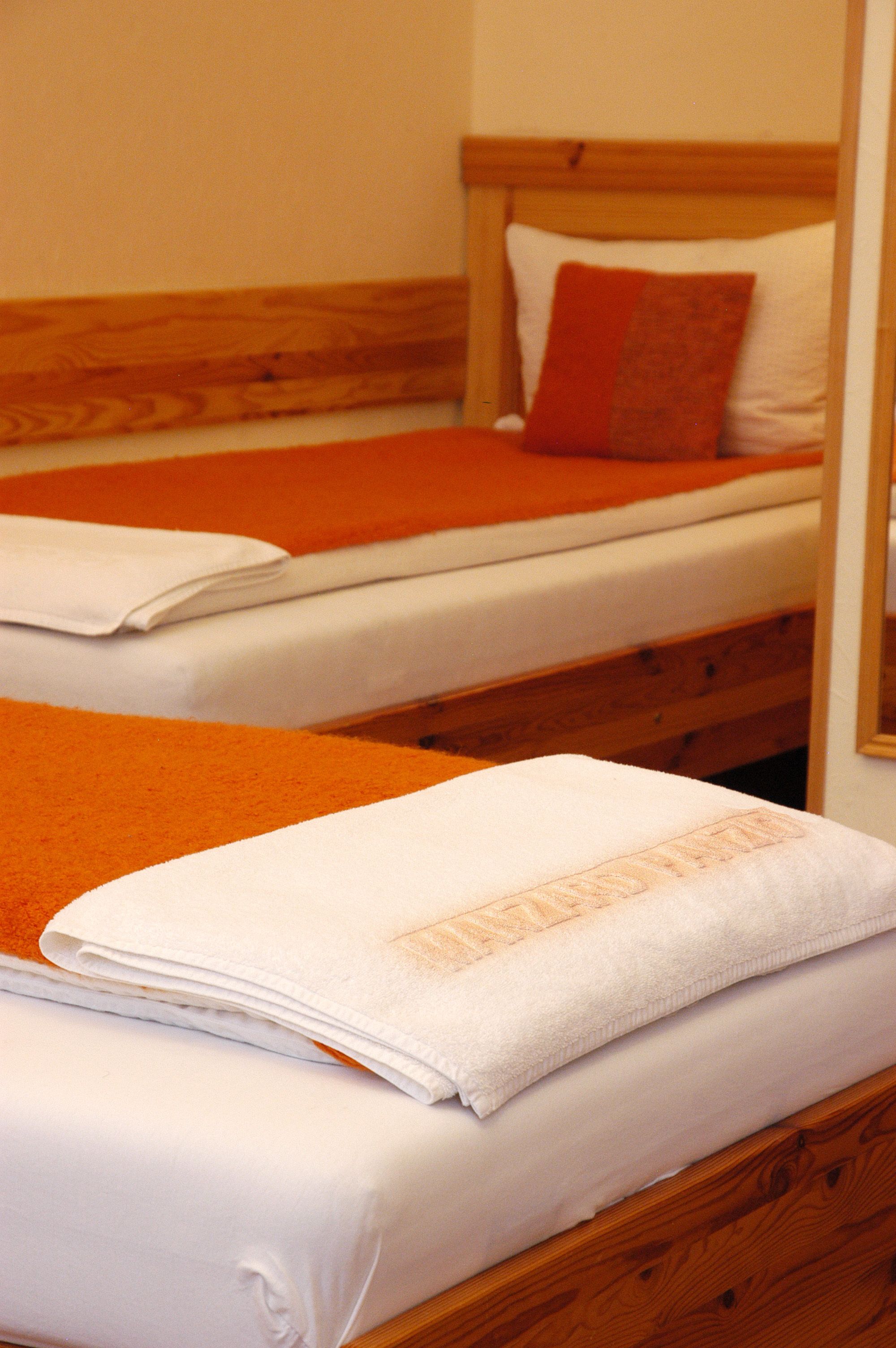 standard triple room | minibar, desk, free wifi, bed sheets