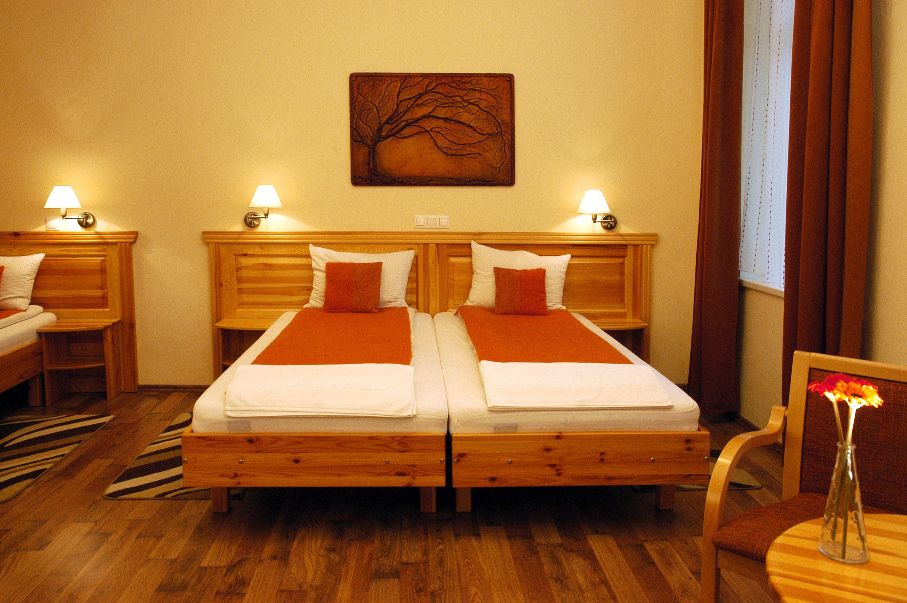 standard triple room | minibar, desk, free wifi, bed sheets