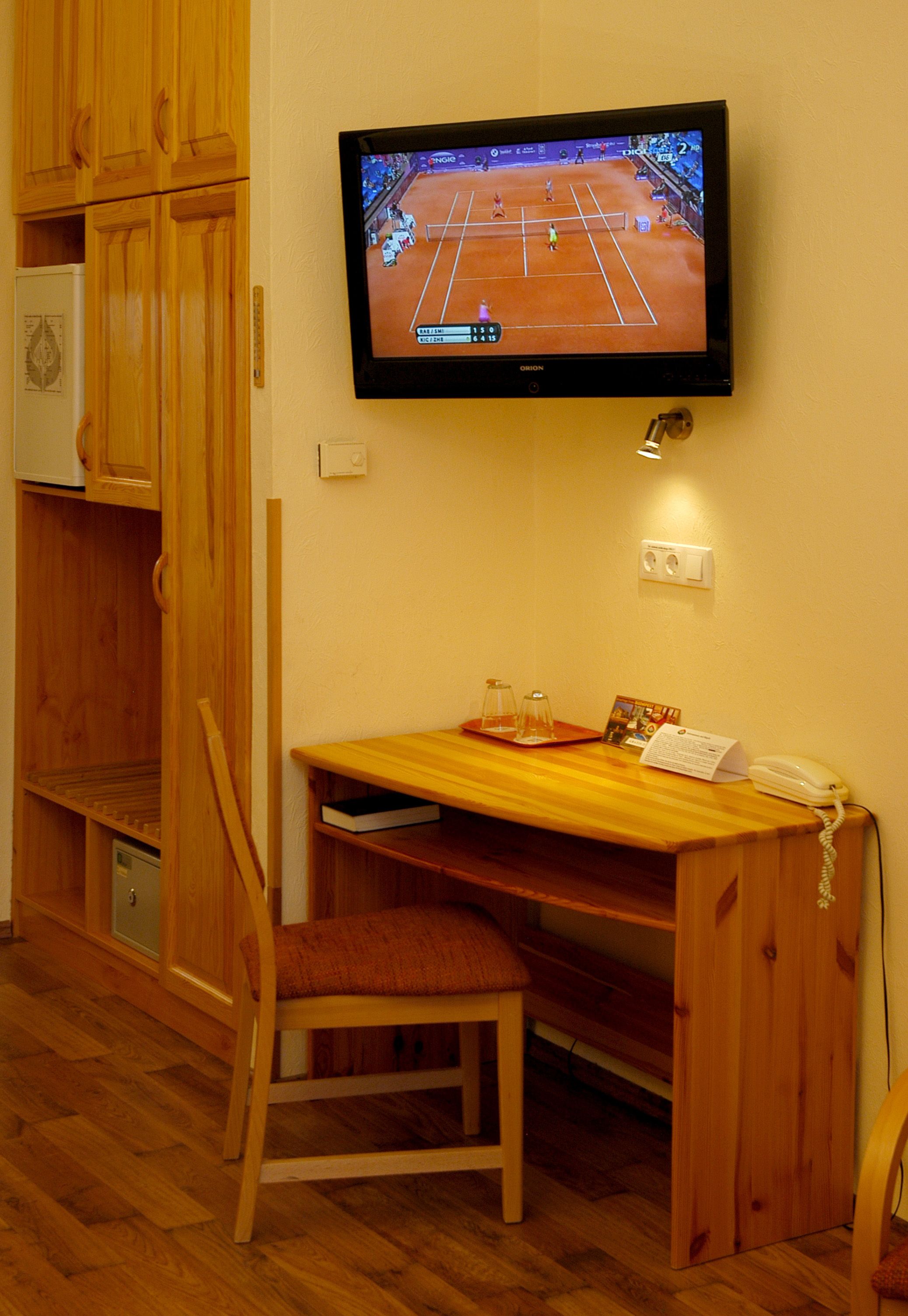 minibar, desk, free wifi, bed sheets