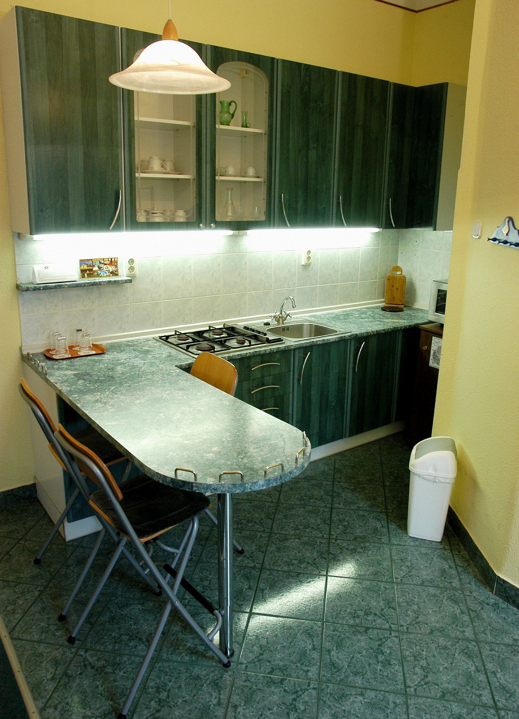 suite, 1 double bed | in-room dining