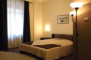 Double Room, Private Bathroom | Free WiFi - Budapest Royal Suites II (Budapest)