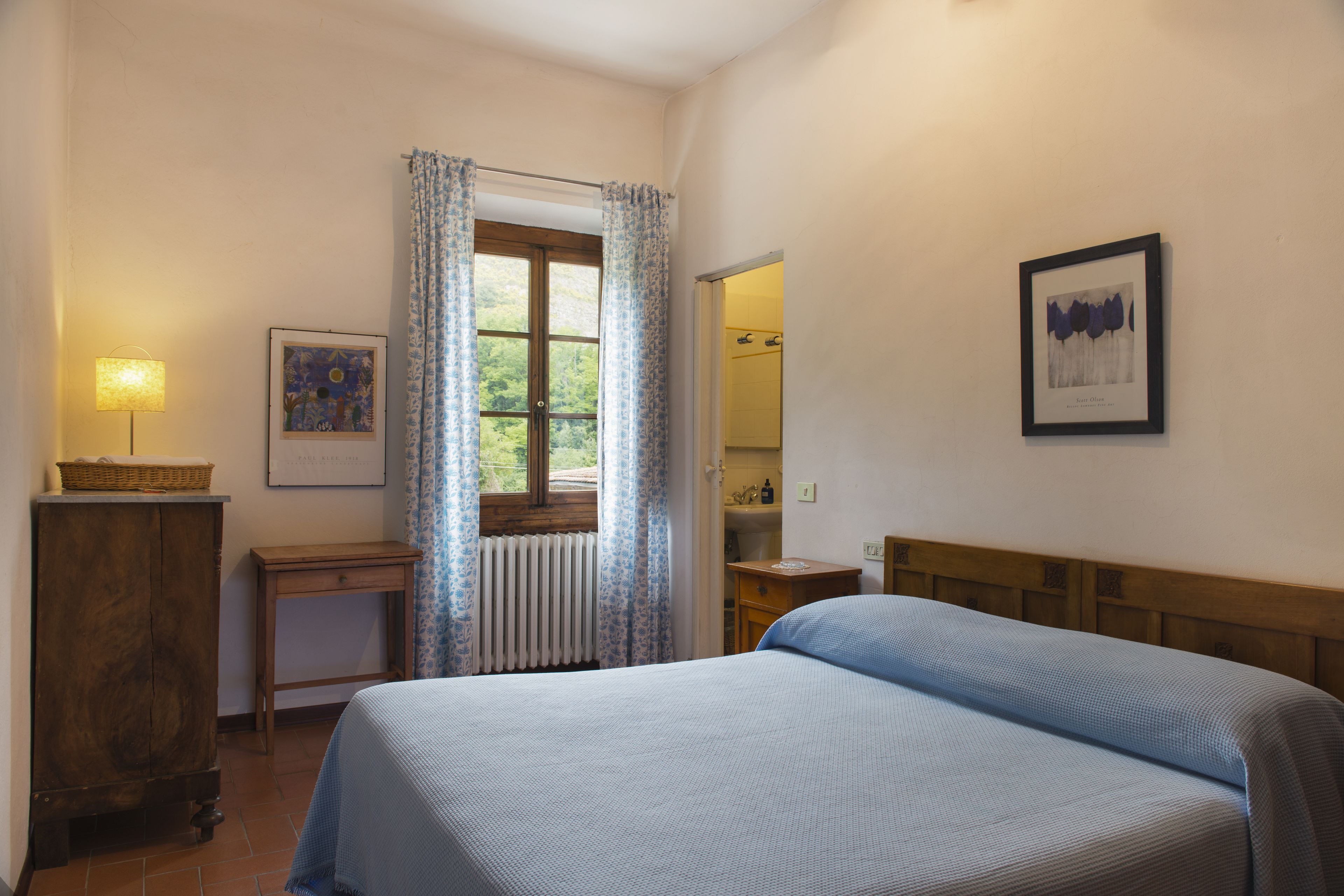 double room | individually furnished, desk, rollaway beds, free wifi