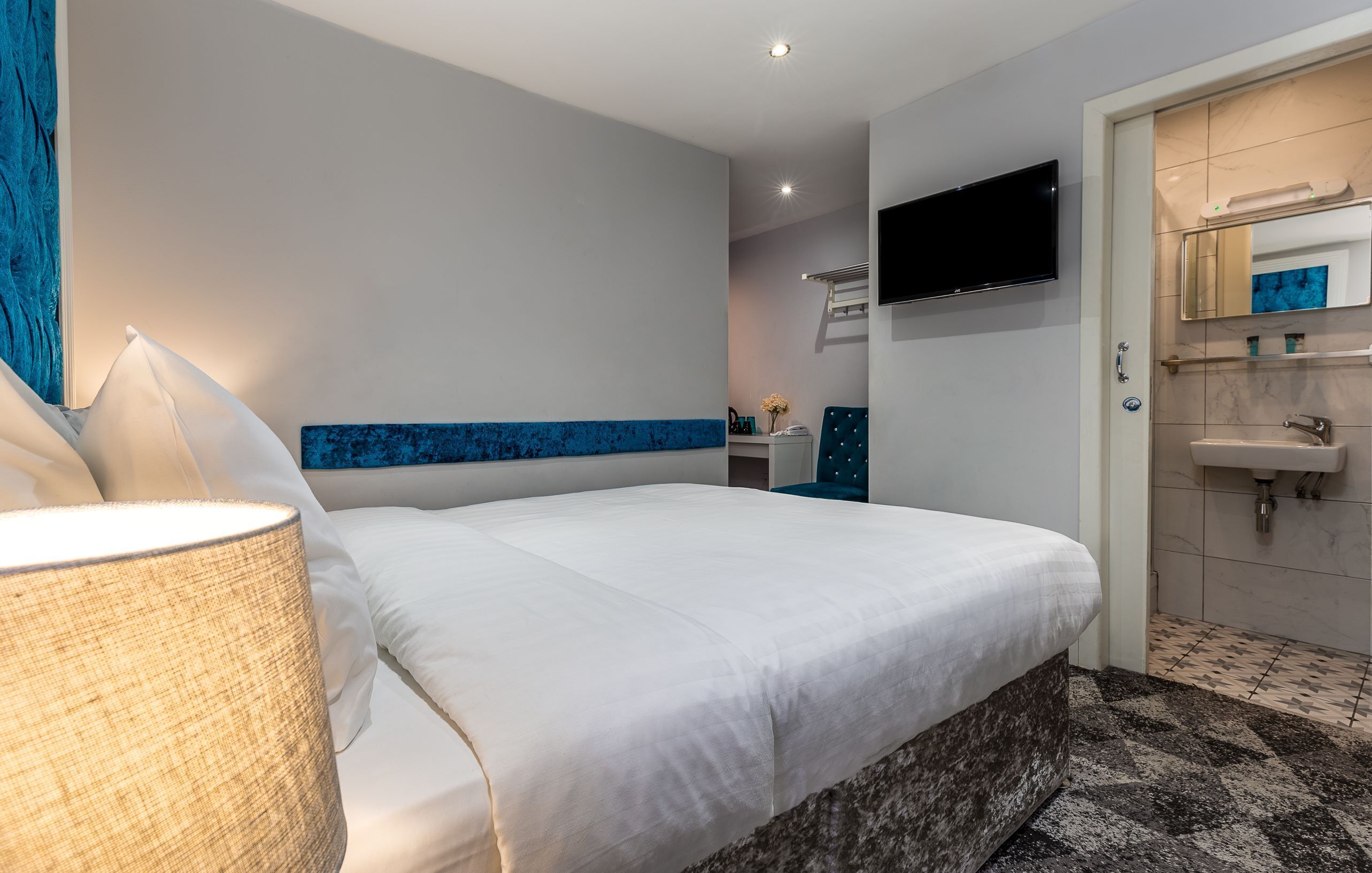 Photo - Clifden House by Nina