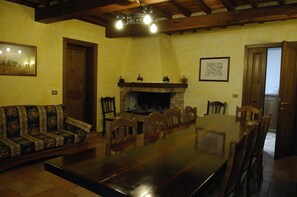 In-room dining - Agriturismo Il Borghetto (Montefalco)