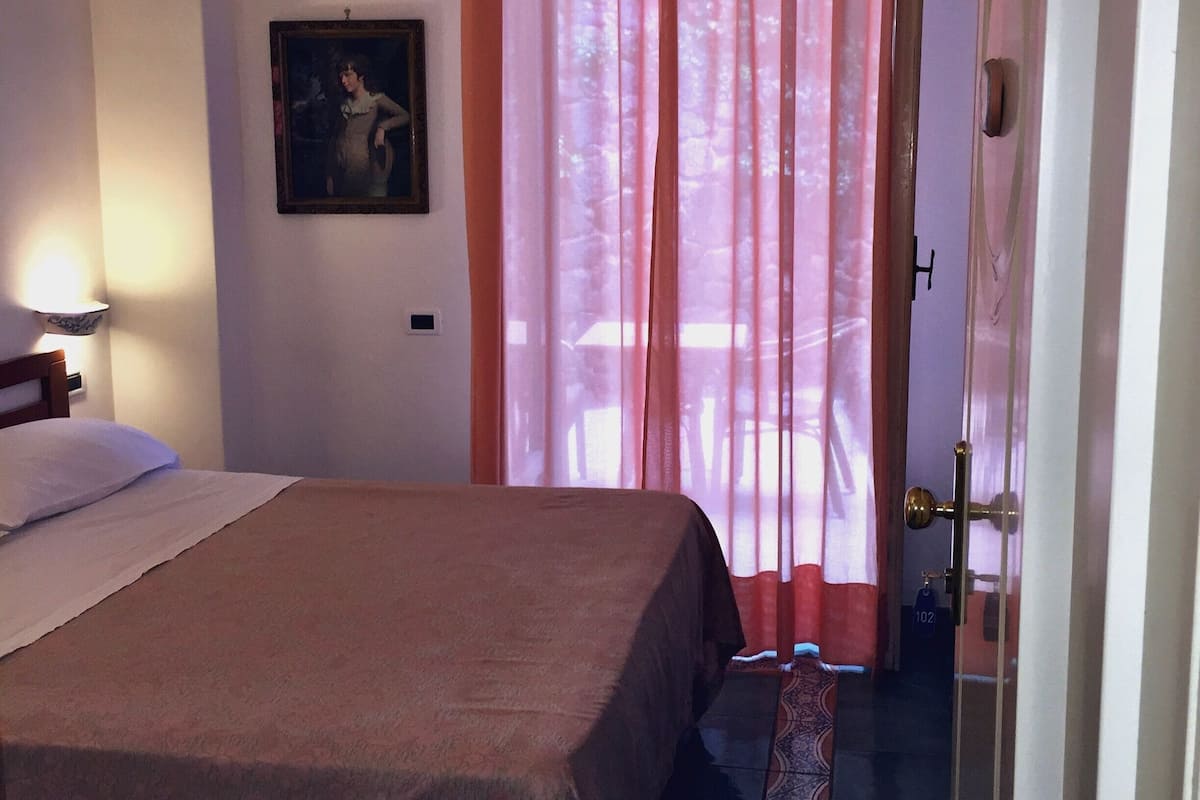 Minibar, coffre-fort, bureau, système d’insonorisation