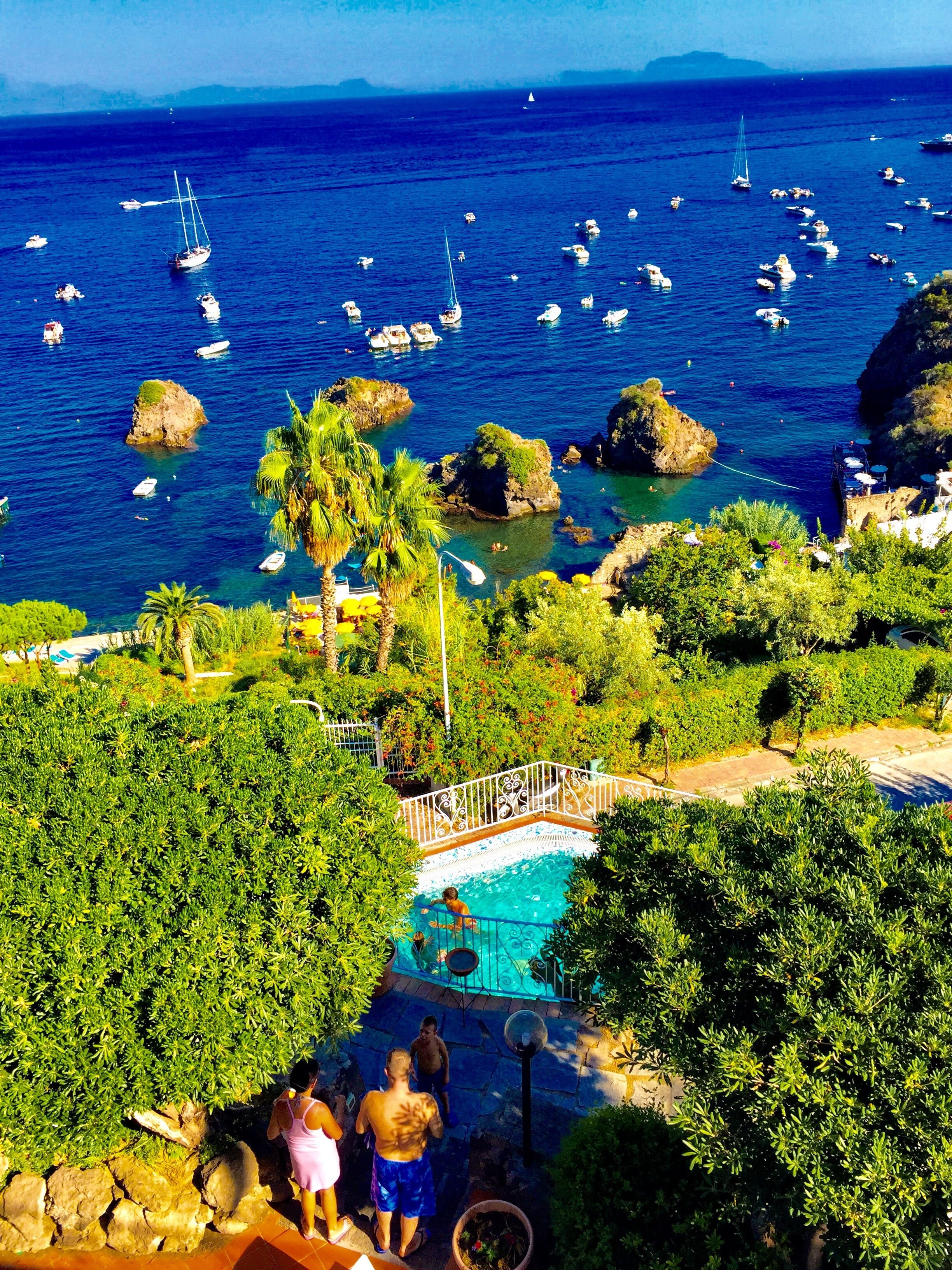 من حمّامات السباحة المغطاة، حمّام سباحة خارجي موسمي