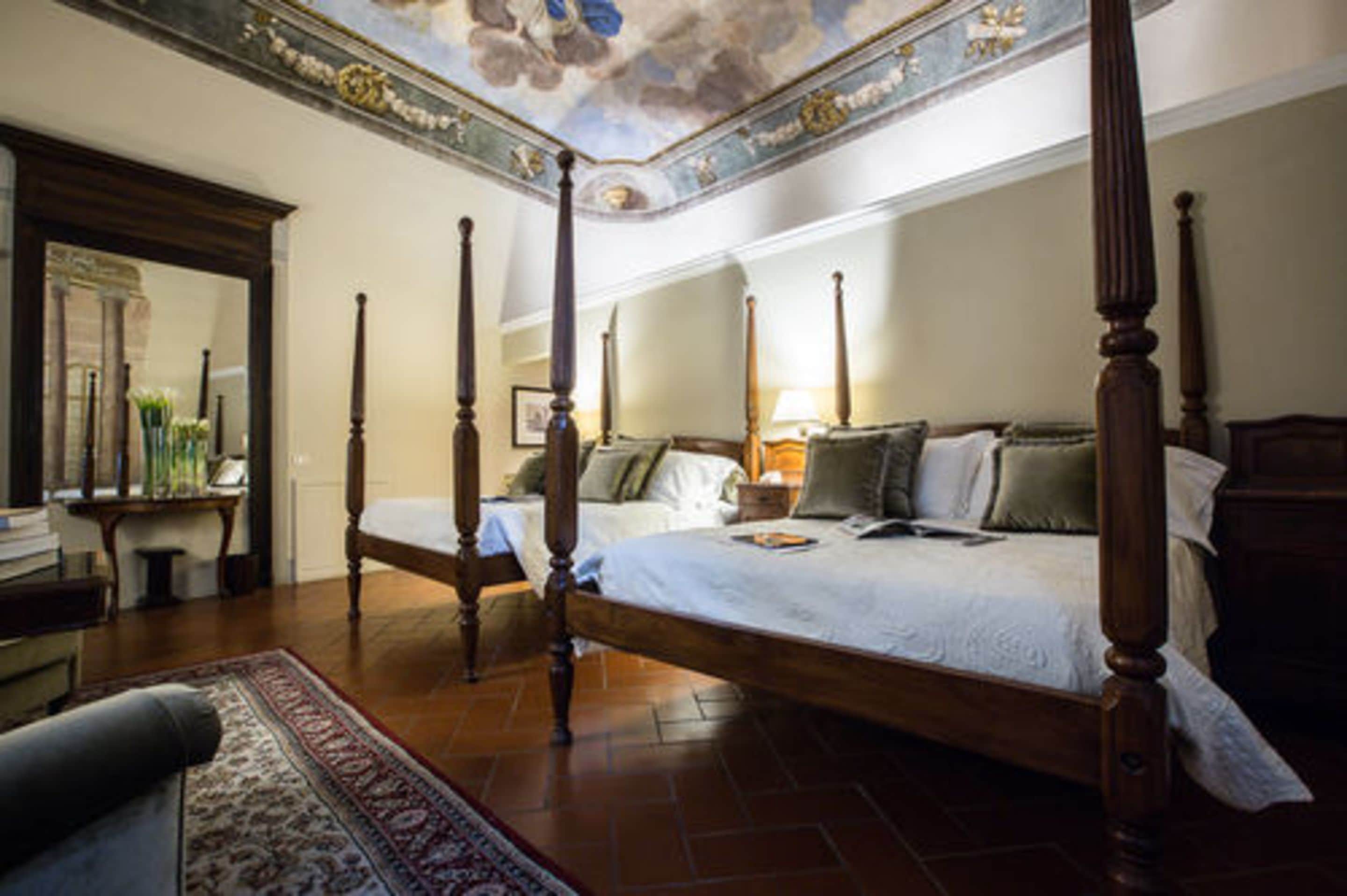 junior suite quadruple | minibar, in-room safe, individually decorated, individually furnished