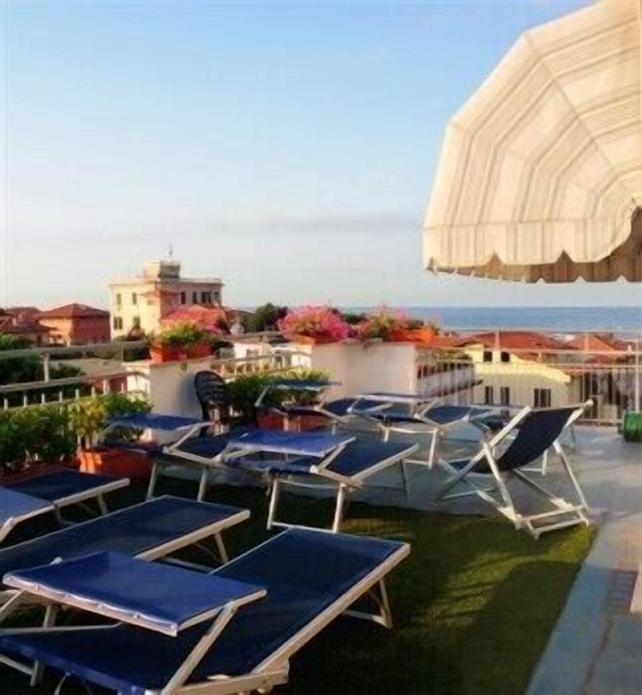 Sundeck