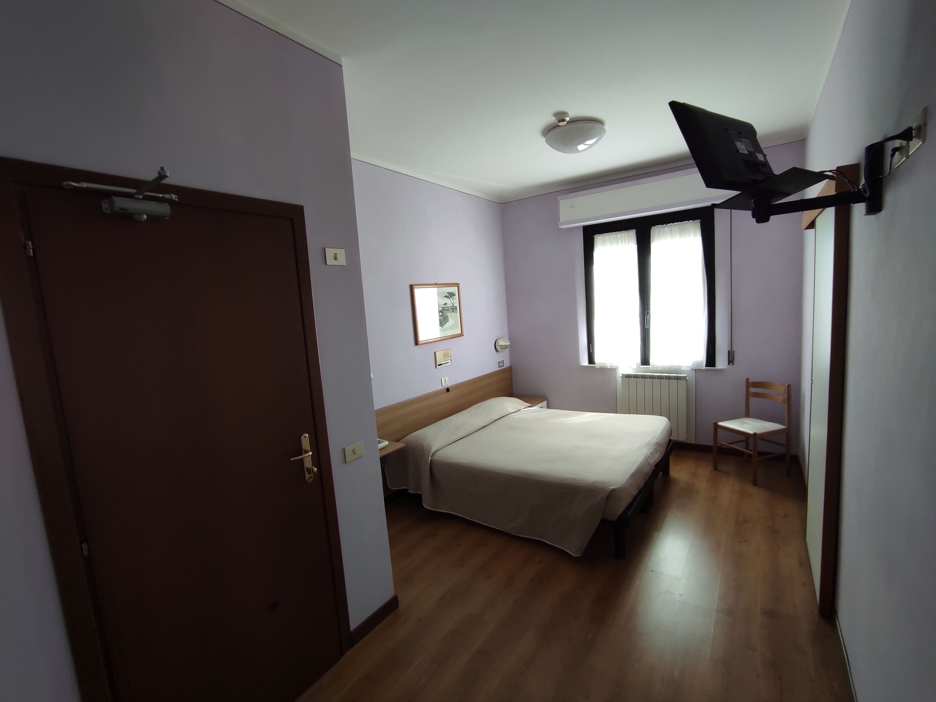 comfort double room | desk, free wifi, bed sheets