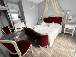 Room - Hôtel le Romanesque (Cannes)