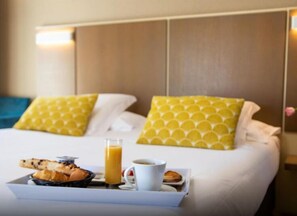 Dobbeltrom – superior (with balcony) | Sengetøy av topp kvalitet, senger med Select Comfort-madrass og minibar