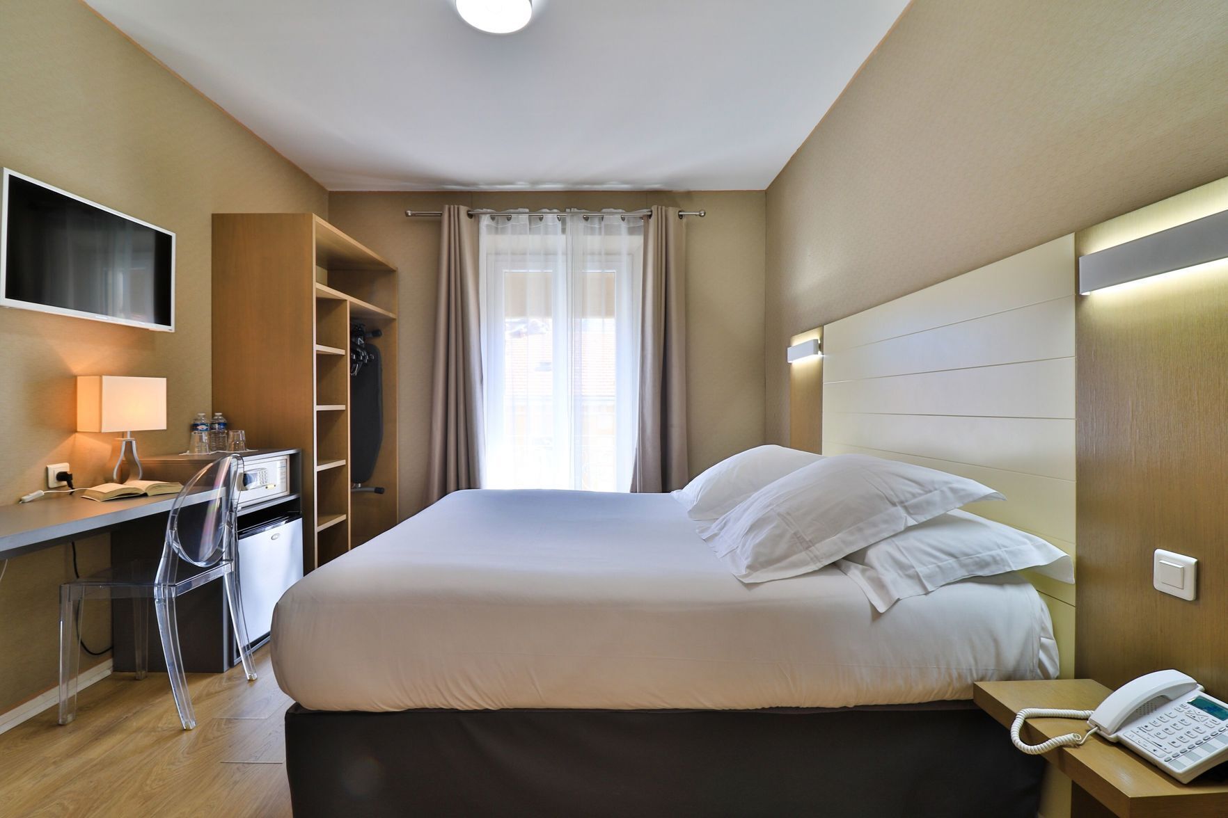 Premium bedding, Select Comfort beds, minibar, in-room safe