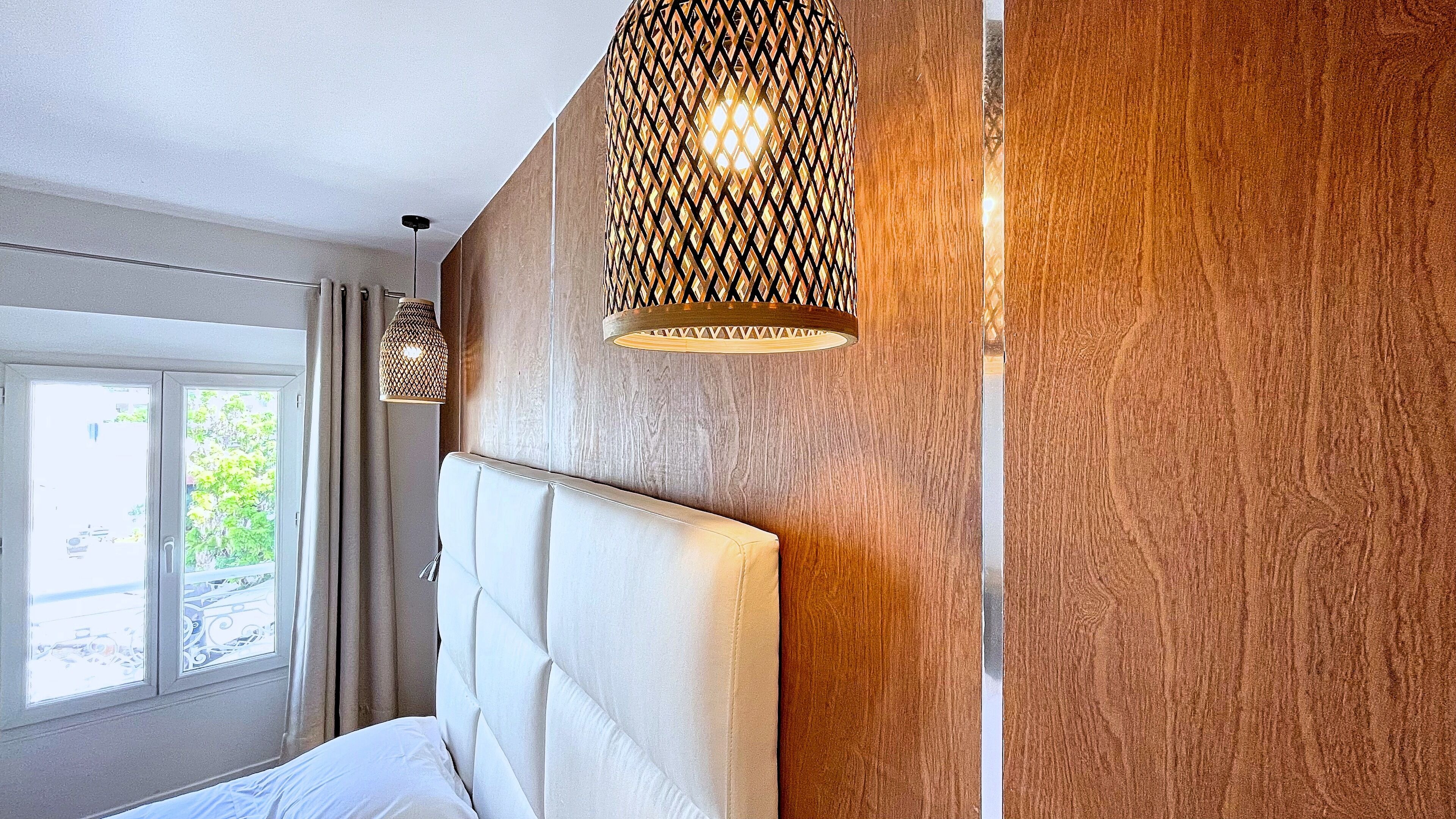 twin room | in-room safe, individually decorated, individually furnished, desk