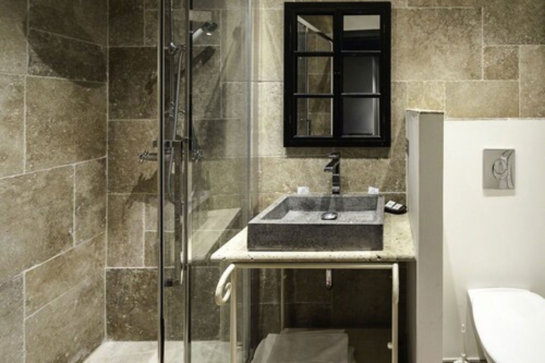 Bathroom | Free toiletries, hair dryer, towels