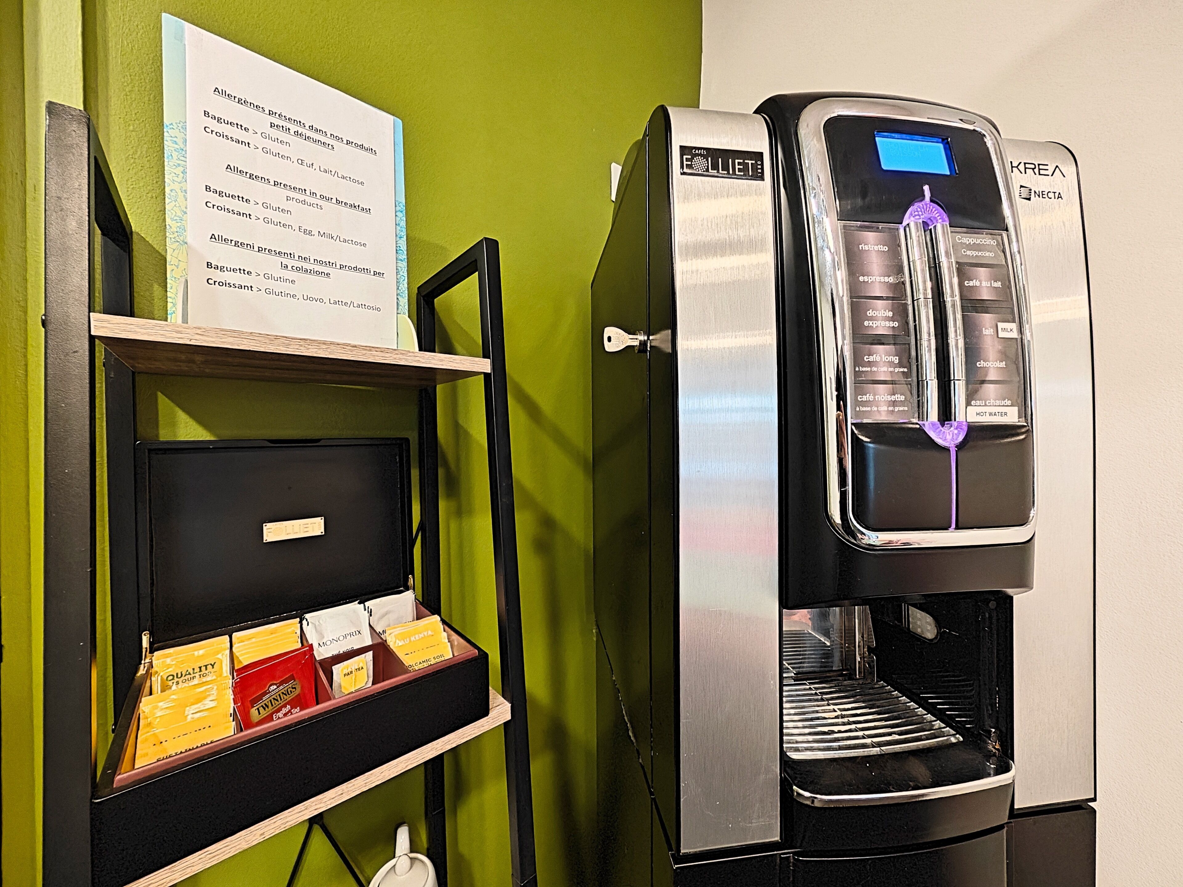 daily continental breakfast (eur 8 per person)