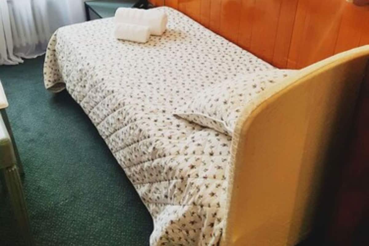 Premium bedding, soundproofing, iron/ironing board, free WiFi