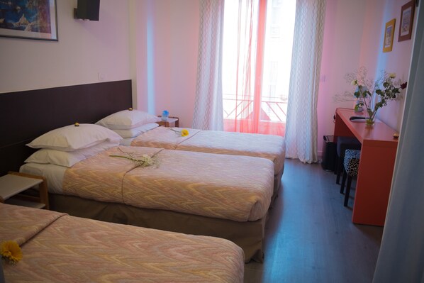 Room - Brit Hotel Colbert Juan les Pins (Antibes)