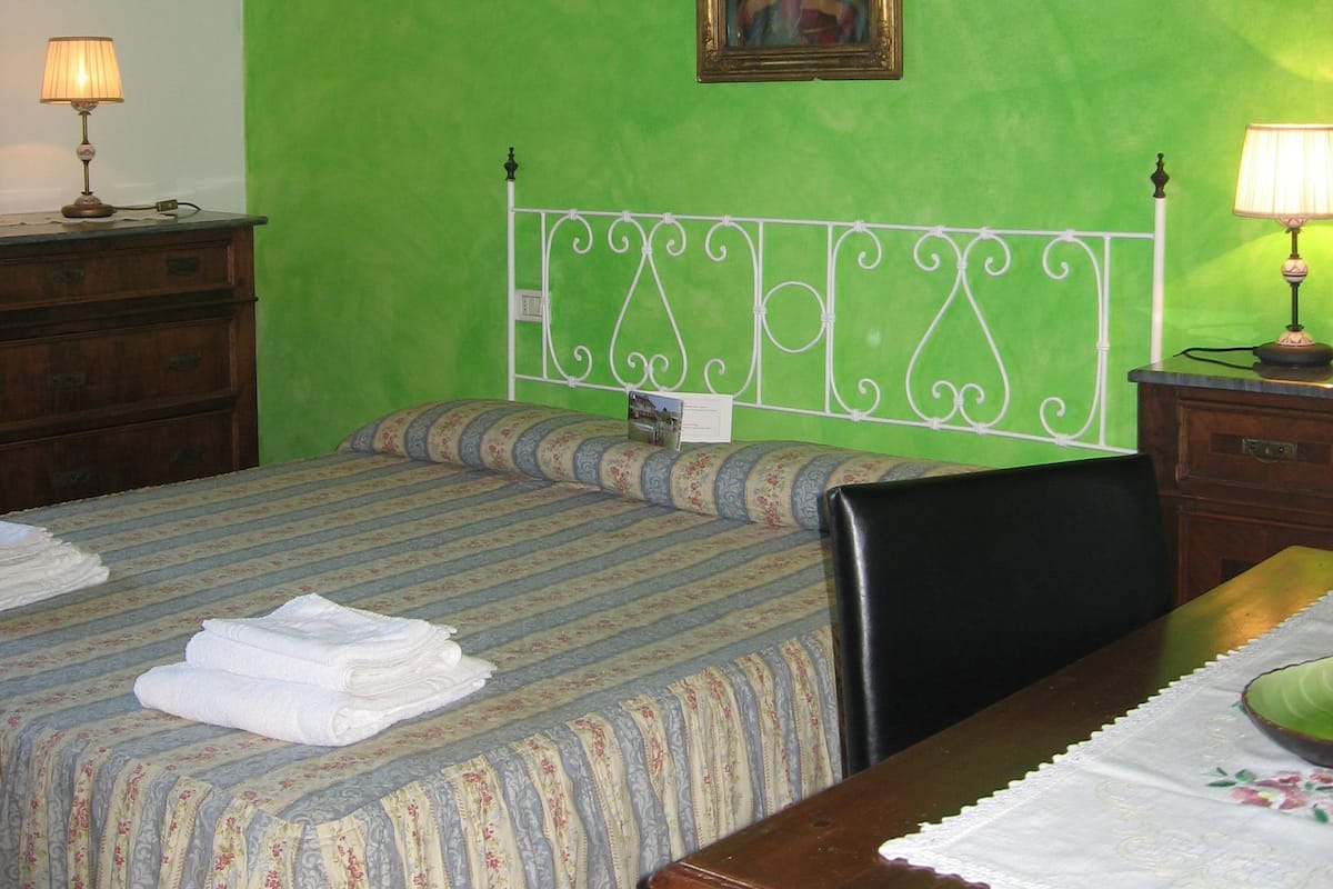 Triple Room | WiFi (free), individually decorated
