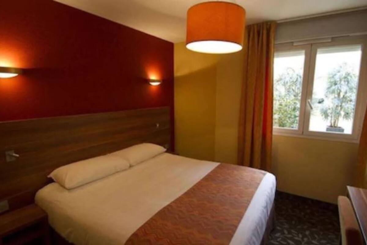 Superior Double Room | In-room safe, desk, free cots/infant beds, free WiFi