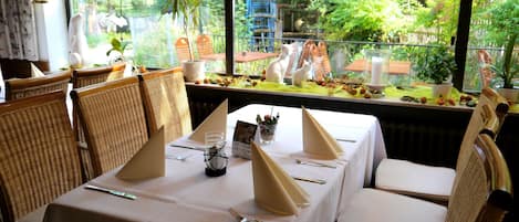 Aperto a colazione, pranzo e cena