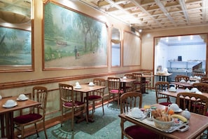 Daily buffet breakfast (EUR 11.00 per person)