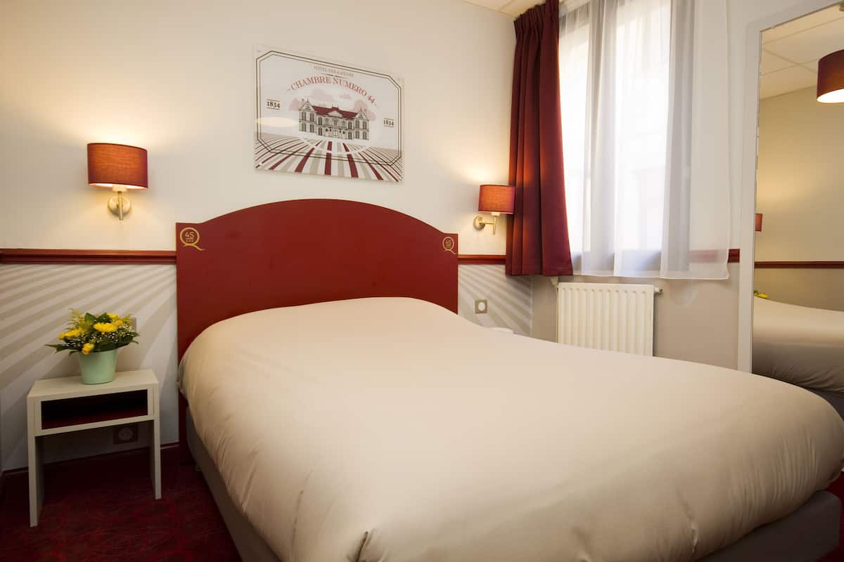 Standard Double Room | Premium bedding, desk, soundproofing, iron/ironing board