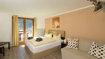 Double Room | In-room safe