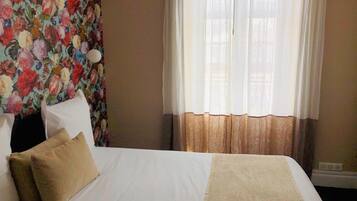 In-room safe, desk, soundproofing, iron/ironing board