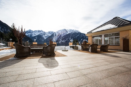 Terrace/patio. Wellness - Aparthotel Panorama Alpin