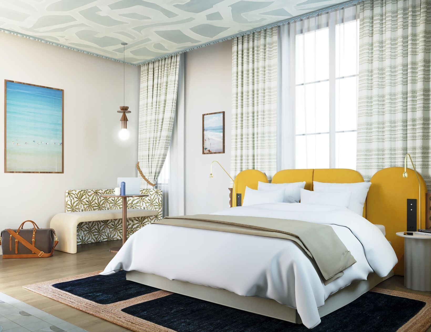 أغطية فراش متميزة وخزنة داخل الغرفة وبديكورات فريدة لكل غرفة ومكتب