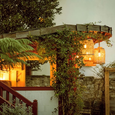 Fachada del alojamiento. Hôtel St-Julien