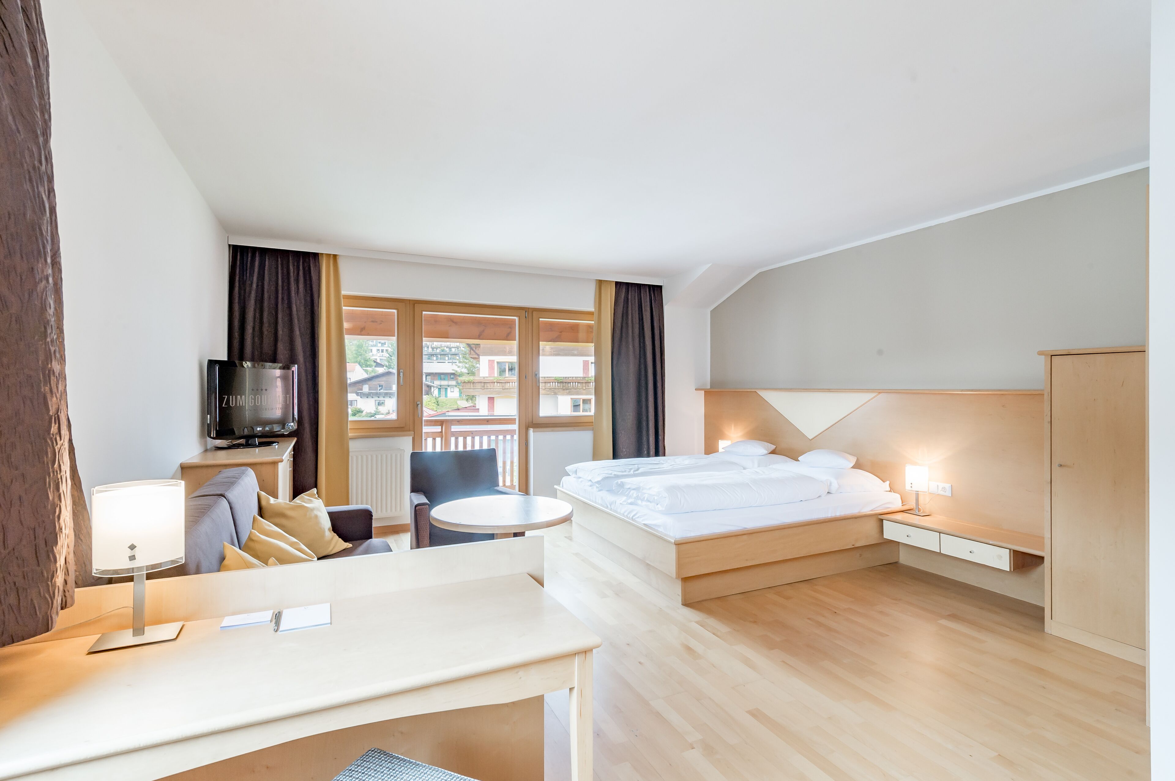 junior suite, 1 double bed | 1 bedroom, premium bedding, in-room safe, individually decorated