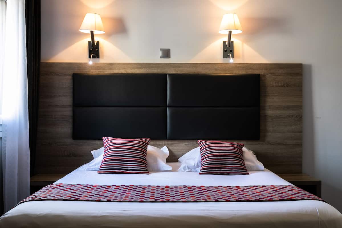 In-room safe, individually furnished, desk, soundproofing