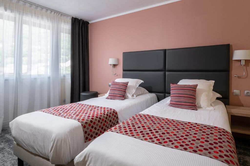 Phòng | Bộ đồ giường cao cấp, két bảo mật tại phòng 