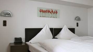 Bureau, Wi-Fi gratuit, draps fournis