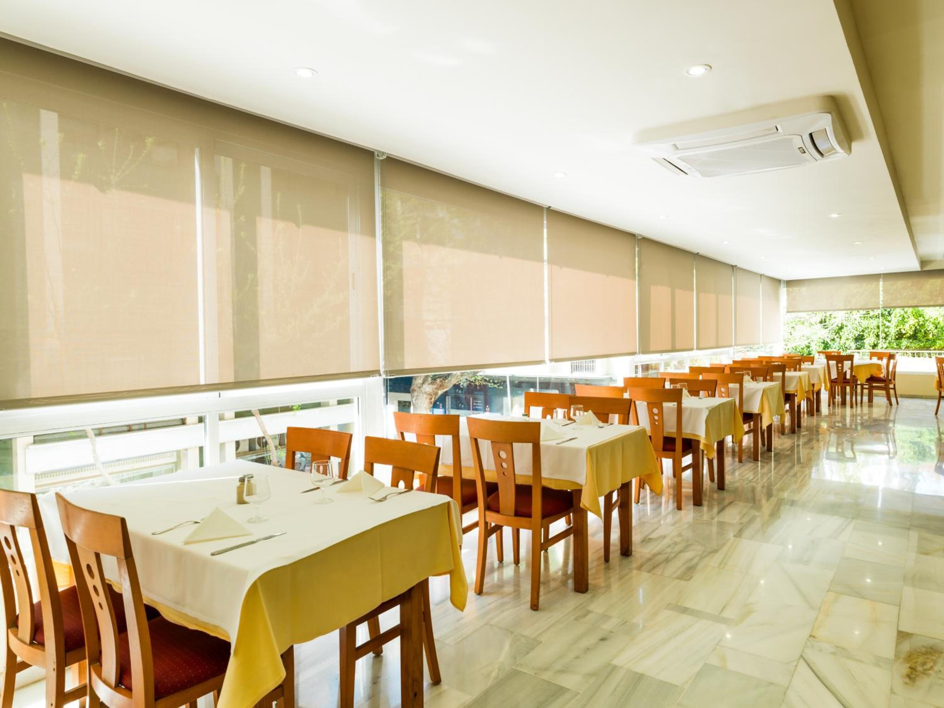 Foto - Hotel Monarque El Rodeo