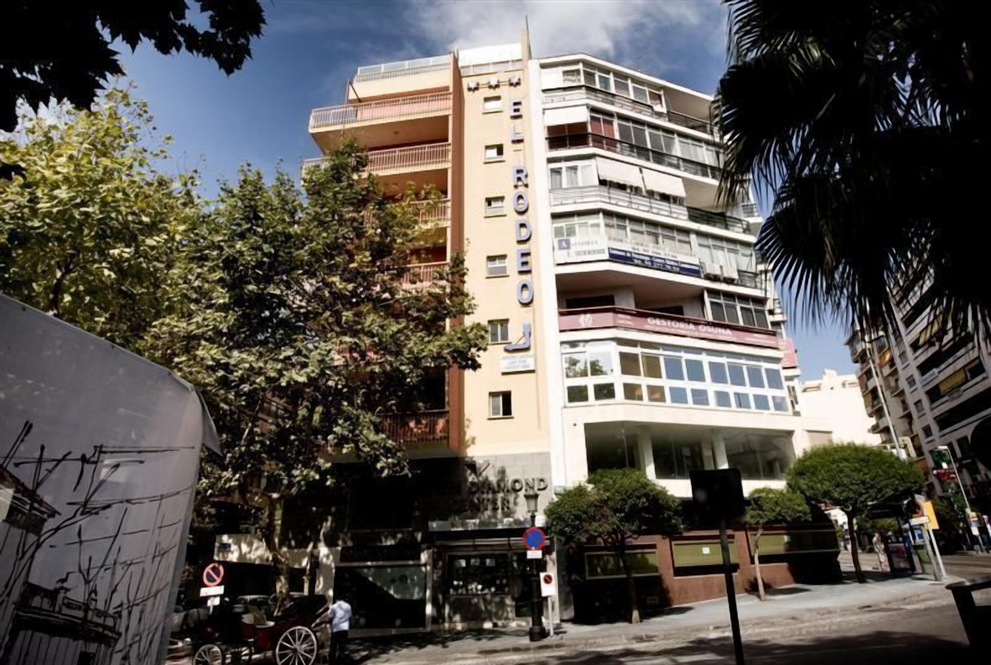 Foto - Hotel Monarque El Rodeo