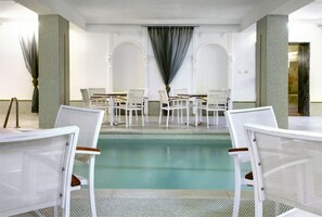 Piscina interna