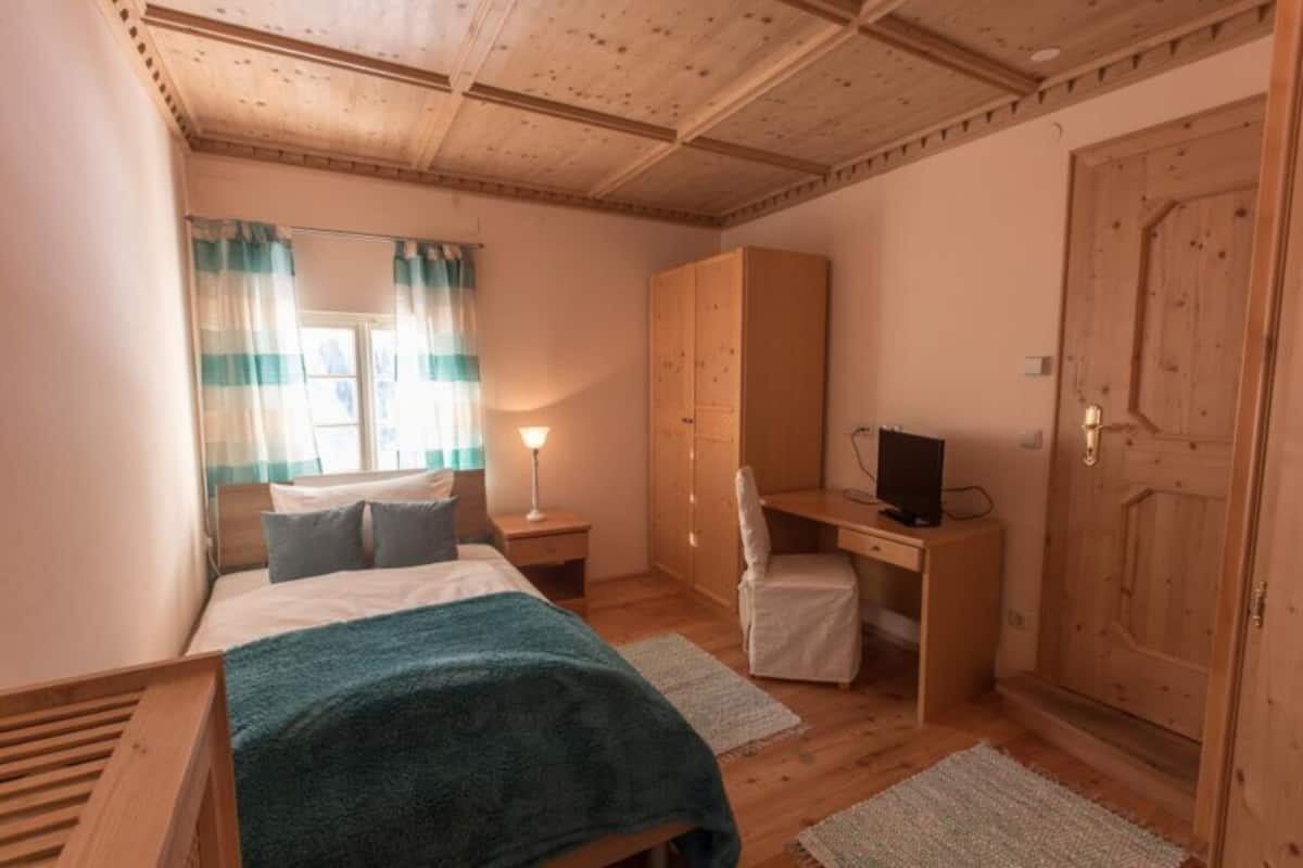 Eenpersoonskamer (Nr. 10) | 1 slaapkamer, hypoallergeen beddengoed, pillowtop-bedden