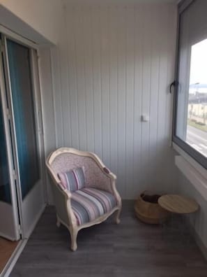 1 makuuhuone, tallelokero huoneessa, silitysrauta/-lauta, ilmainen Wi-Fi