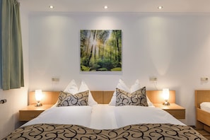 經典開放式客房, 陽台 (Alpine Modern) | 低過敏寢具、羽絨被、獨特裝潢、布置獨特